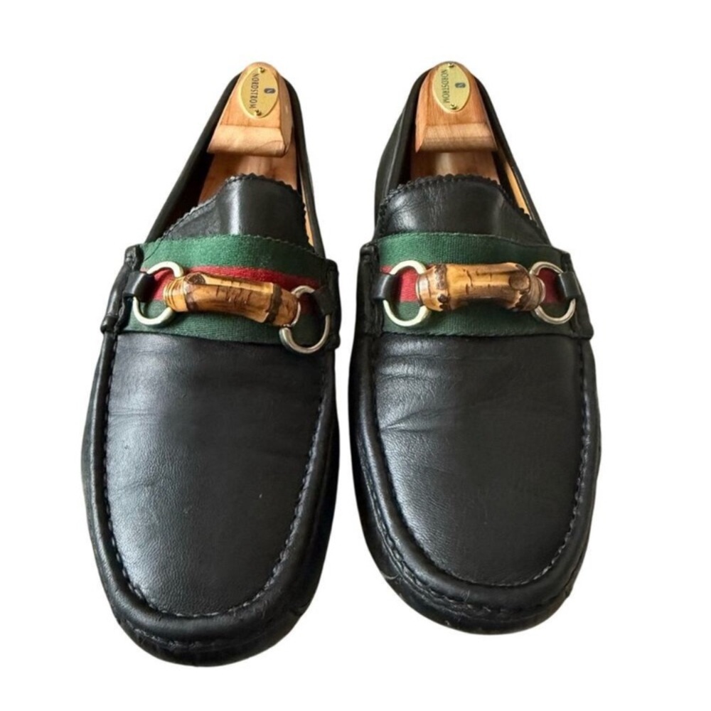 GUCCI Men’s Black Leather Loafers with Green and Red Accents